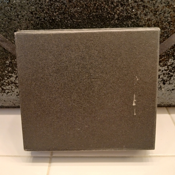 Chanel Box - Picture 3 of 3